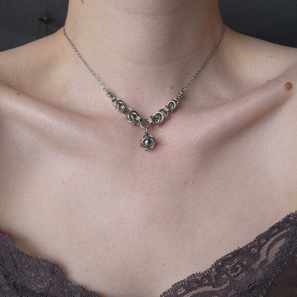 Medieval gothic chainmail choker necklace with a small silver chain - Picture 1 of 7